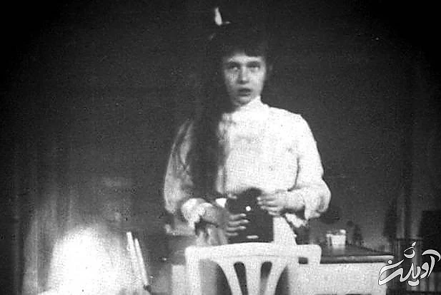 اولین سلفی تاریخ گراند آناستازیا